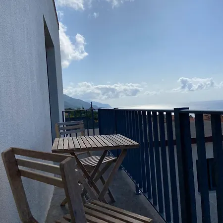Refugio Do Falcao Holiday home *